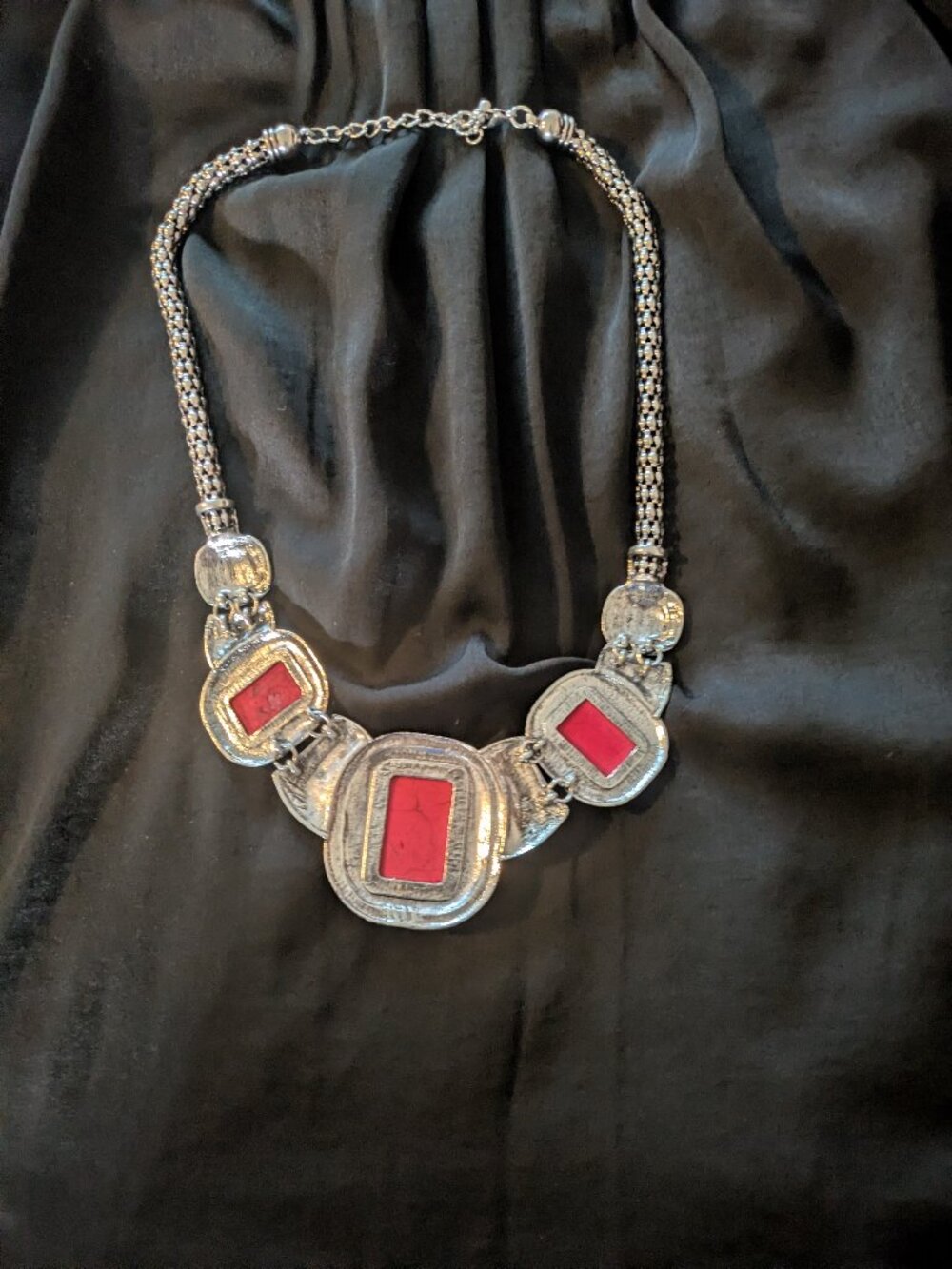 Ladies necklace